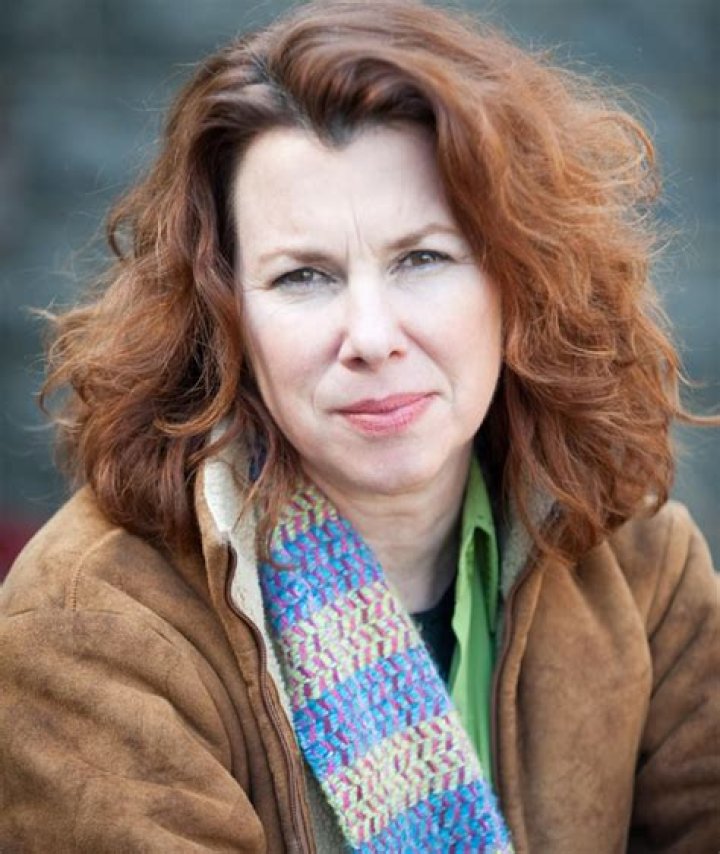 Siobhan Fallon Hogan