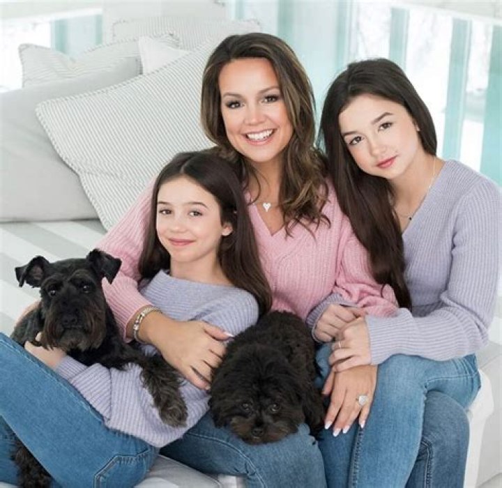 Valérie Taillefer Conjoint 2023 | Married Life And Kids