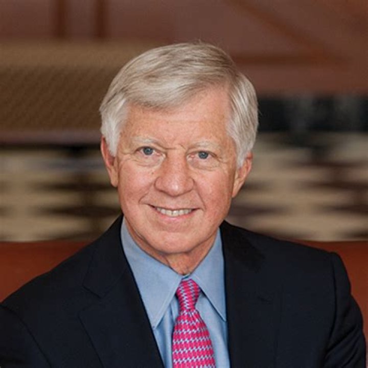 William W. ‎George